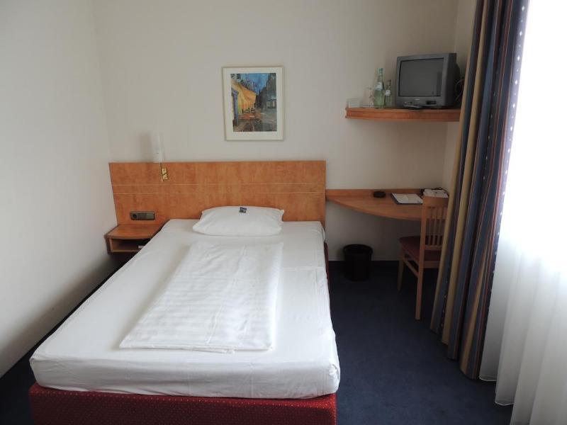Airport Business Hotel Koeln Eksteriør bilde