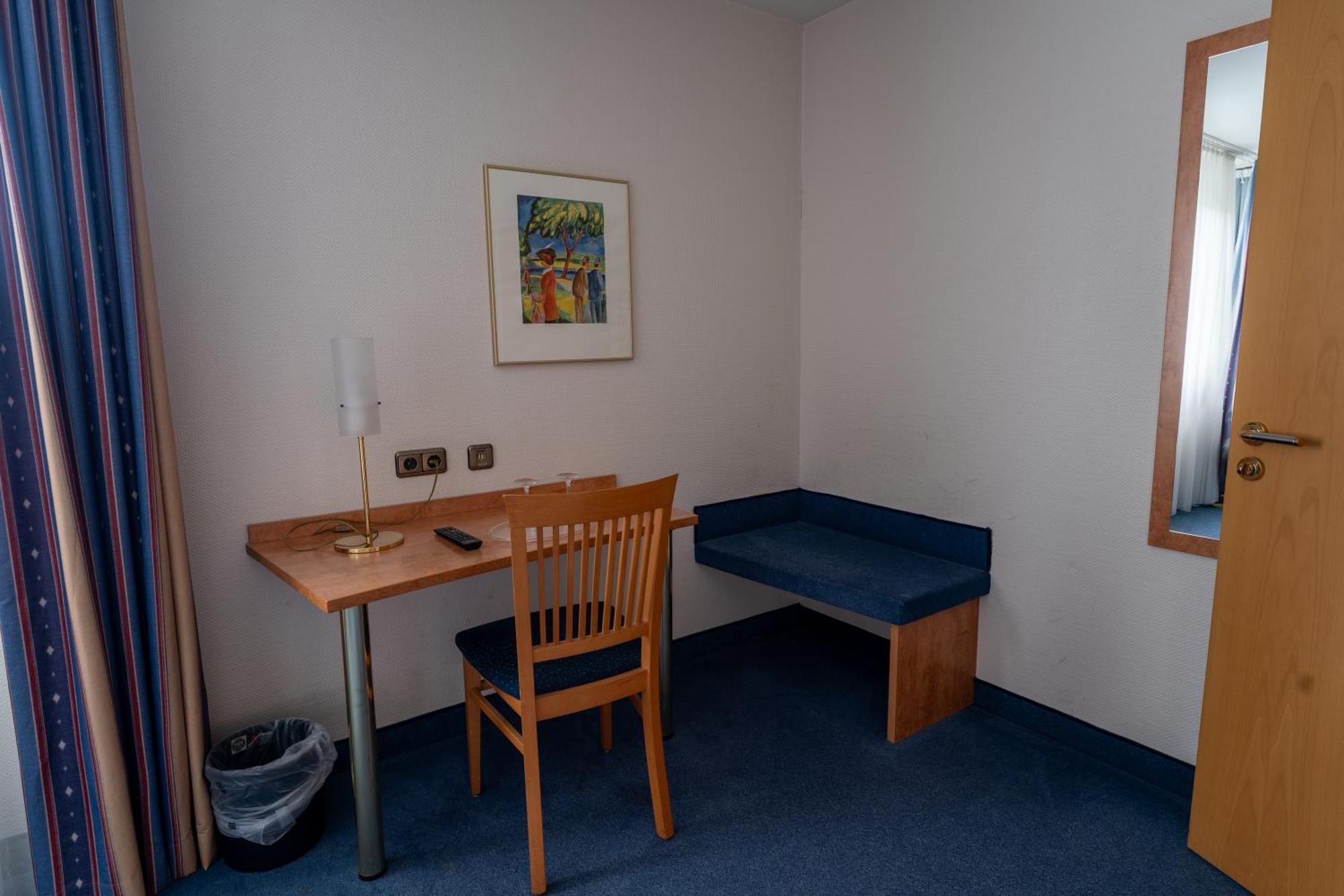Airport Business Hotel Koeln Eksteriør bilde