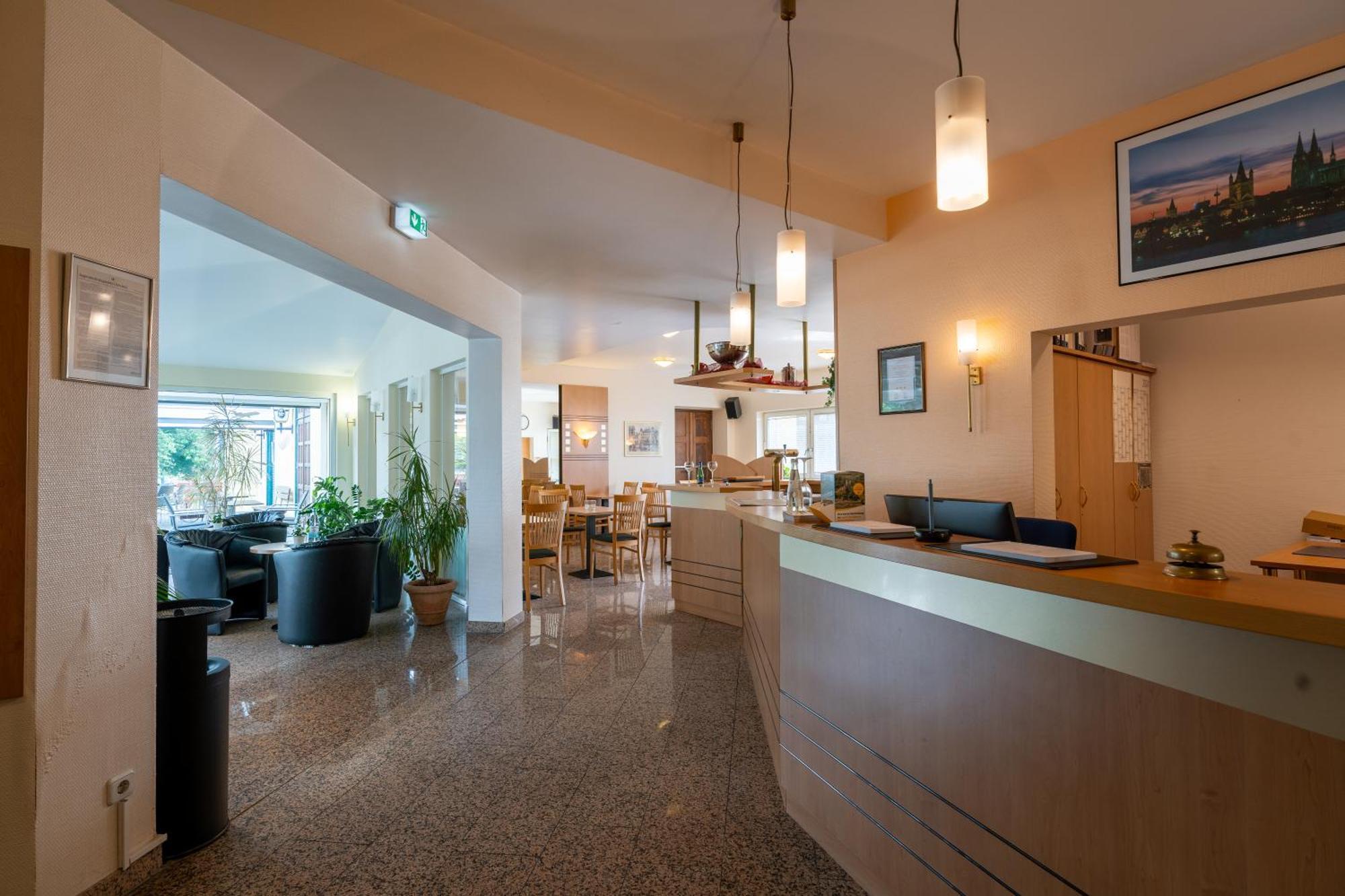 Airport Business Hotel Koeln Eksteriør bilde